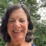 Image of Linda Sagor smiling