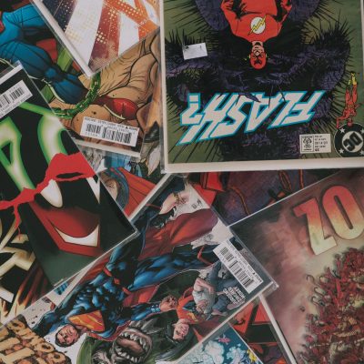 Image of comics courtesy of Joel Muniz on Unsplash