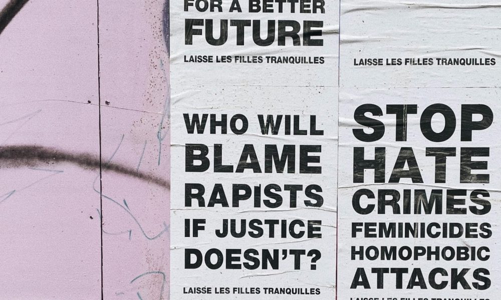 Image of blurbs courtesy of Zalfa Imani on Unsplash