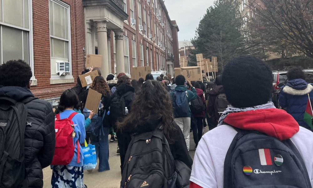 Photo of the protest. Photo courtesy of the author.