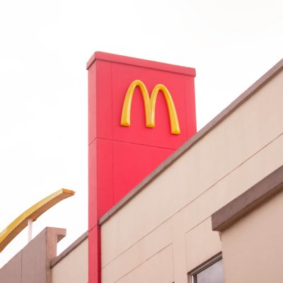 Photo of McDonalds restaurant. Photo courtesy of Nicolas Varela on Unsplash.