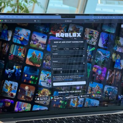 Photo of Roblox start screen. Photo courtesy of Oberon Copeland @veryinformed.com on Unsplash.