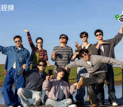 Entire cast of the Chinese reality TV show "Just Going Right Now"
